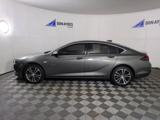 Used 2018 Buick Regal Essence image 1