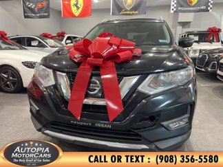 Used 2017 Nissan Rogue SV image 1