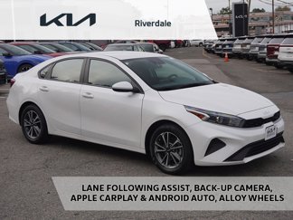 Used 2023 Kia Forte LXS video 1