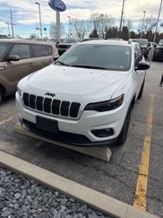 Used 2023 Jeep Cherokee Altitude Lux image 1