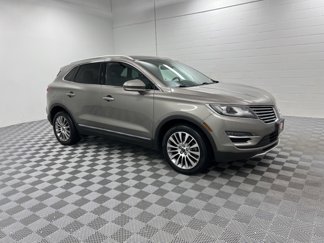 Used 2017 Lincoln MKC Reserve image 1