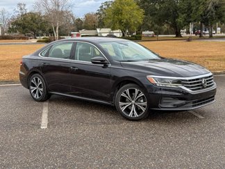 Used 2021 Volkswagen Passat 2.0T SE image 1