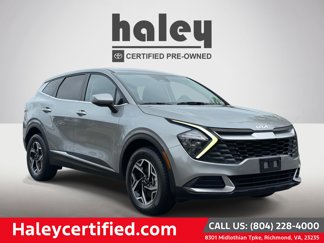 Used 2023 Kia Sportage LX image 1
