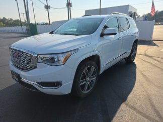 Used 2019 GMC Acadia Denali image 1