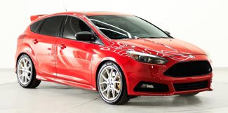 Used 2017 Ford Focus ST w/ Equipment Group 402A image 1
