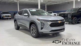 New 2025 Chevrolet Trax LT w/ Driver Confidence Package image 1
