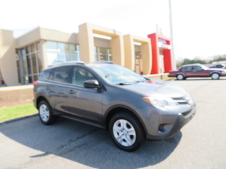 Used 2015 Toyota RAV4 LE image 1