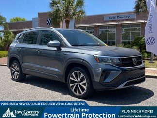Used 2024 Volkswagen Taos SE image 1