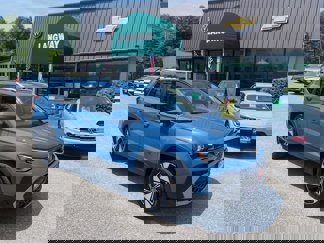 New 2025 Volkswagen Taos SE image 1