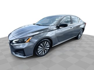 Used 2024 Nissan Altima 2.5 SV image 1