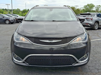 Used 2017 Chrysler Pacifica Touring-L Plus video 2