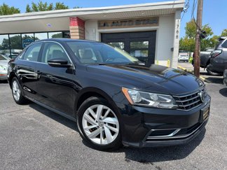 Used 2018 Volkswagen Passat 2.0T SE image 1