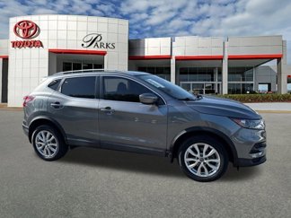 Used 2020 Nissan Rogue Sport SV image 1