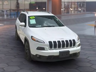 Used 2016 Jeep Cherokee Latitude w/ Safety/Convenience Group image 1