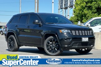Certified 2021 Jeep Grand Cherokee Laredo X image 1