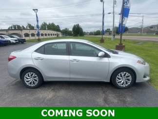 Used 2018 Toyota Corolla LE image 1
