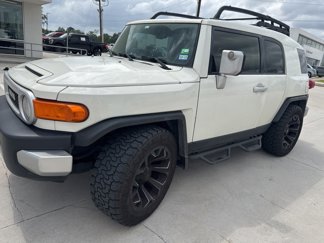 Used 2014 Toyota FJ Cruiser 2WD image 1