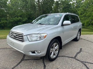 Used 2010 Toyota Highlander SE image 1