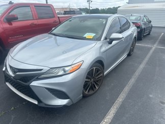 Used 2020 Toyota Camry XSE image 1