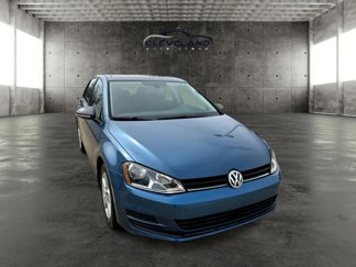 Used 2017 Volkswagen Golf S image 1