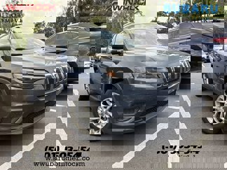 Used 2020 Jeep Cherokee Latitude image 1