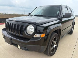 Used 2015 Jeep Patriot Latitude image 1