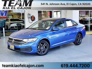 Used 2022 Volkswagen Jetta SE w/ Panoramic Sunroof Package image 1