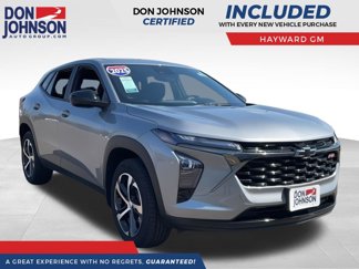 Used 2025 Chevrolet Trax RS w/ Driver Confidence Package image 1