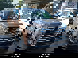 Used 2017 Toyota Highlander FWD V6 image 1