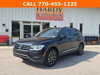 Used 2021 Volkswagen Tiguan SE w/ Panoramic Sunroof Package image 1