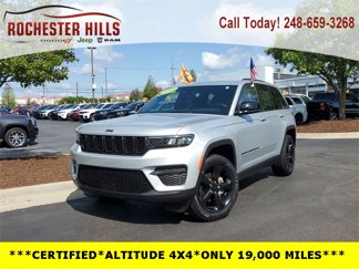 Certified 2022 Jeep Grand Cherokee Altitude image 1