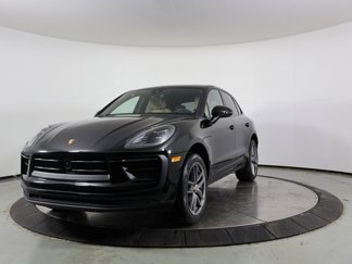 Used 2024 Porsche Macan image 1