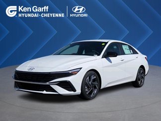 New 2025 Hyundai Elantra SEL image 1