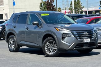 Used 2024 Nissan Rogue S image 1