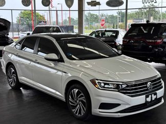 Used 2020 Volkswagen Jetta SEL image 1
