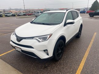Used 2018 Toyota RAV4 XLE image 1