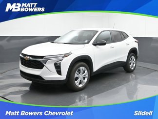 Used 2025 Chevrolet Trax LS image 1