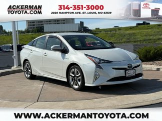 Used 2016 Toyota Prius Three Touring image 1