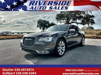 Used 2019 Chrysler 300 Limited image 1