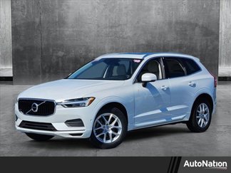 Used 2018 Volvo XC60 T5 Momentum w/ Vision Package image 1