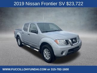 Used 2019 Nissan Frontier SV image 1