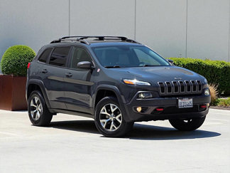 Used 2017 Jeep Cherokee Trailhawk image 1