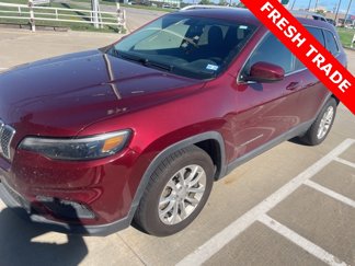 Used 2019 Jeep Cherokee Latitude w/ Popular Appearance Group image 1