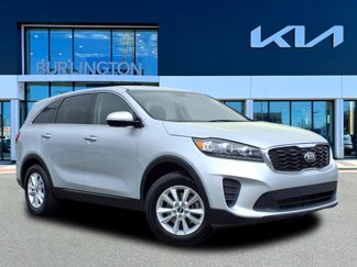 Used 2020 Kia Sorento LX image 1