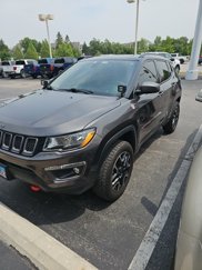 Used 2019 Jeep Compass Trailhawk w/ Cold Weather Group image 1