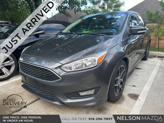 Used 2015 Ford Focus SE w/ SE Sport Package image 1