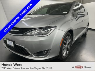 Used 2017 Chrysler Pacifica Limited image 1