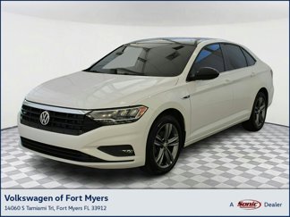 Used 2019 Volkswagen Jetta R-Line w/ R-Line Cold Weather Package image 1