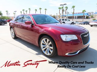 Used 2017 Chrysler 300 Limited image 1