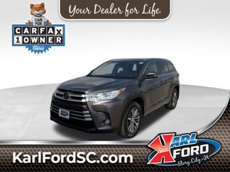 Used 2018 Toyota Highlander XLE image 1